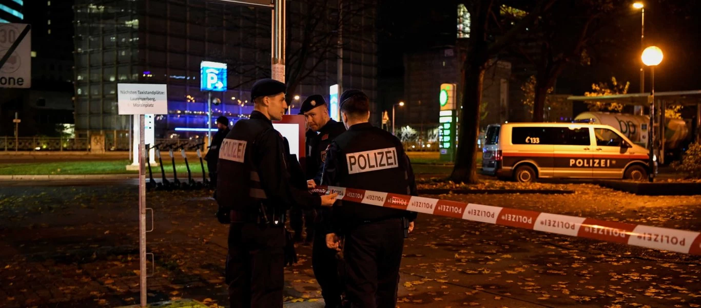 Επίθεση στη Βιέννη: Γνωστός στις αρχές ο 20χρονος τρομοκράτης - Τον είχαν συλλάβει αλλά αποφυλακίστηκε σε επτά μήνες